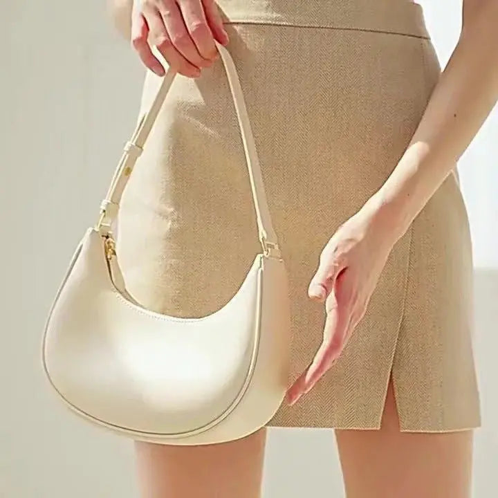 Womens Summer Shoulder And Tote Bag With A Niche Design Baguette Style Raven’s Echo Hoodie