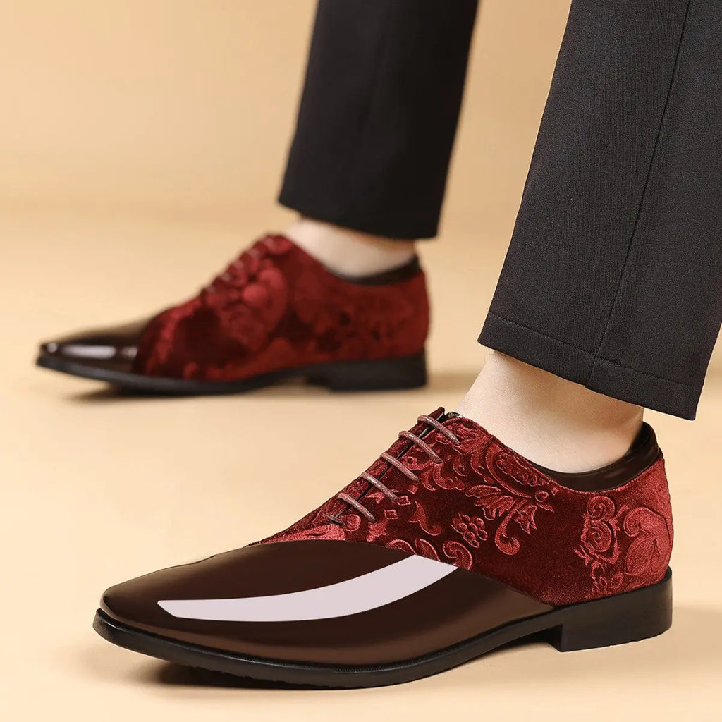 Shiny Business Pointed-toe Leather Shoes Raven’s Echo Hoodie