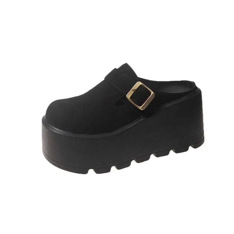 closed toe wedges