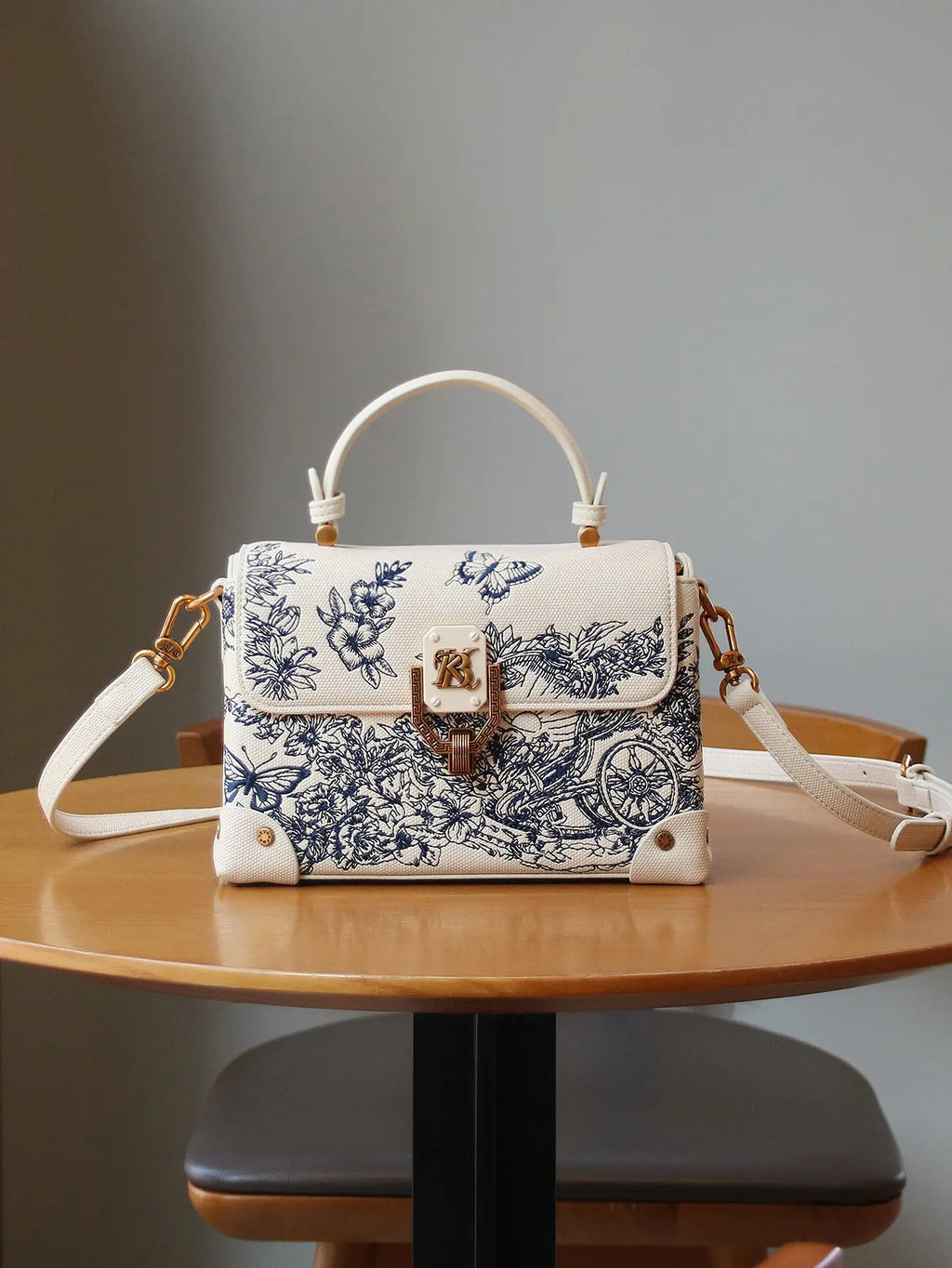 Light-luxury Intricately Embroidered Tote Shoulder Or Crossbody Bag For Women Raven’s Echo Hoodie