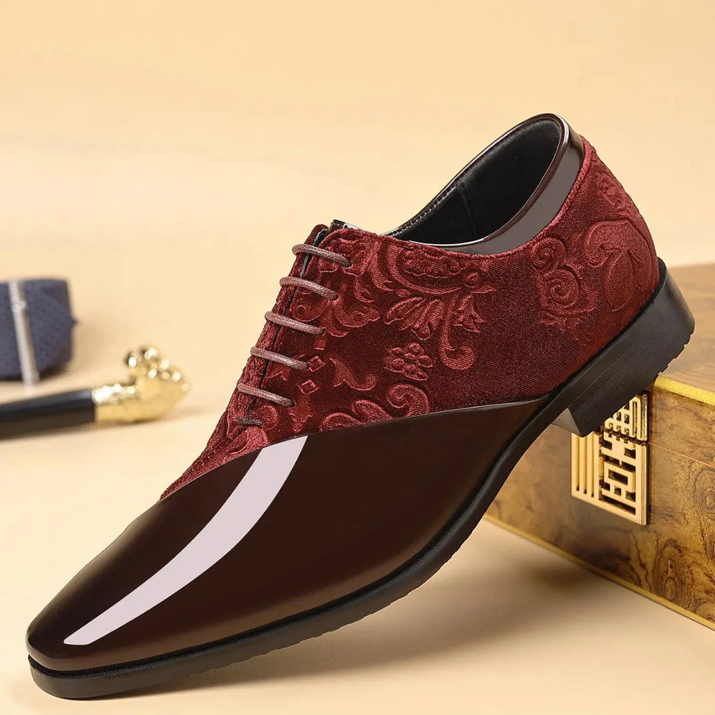 Shiny Business Pointed-toe Leather Shoes Raven’s Echo Hoodie