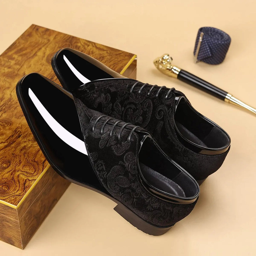 Shiny Business Pointed-toe Leather Shoes Raven’s Echo Hoodie