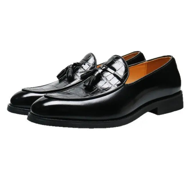 Mens Pointed-Toe British-Style Business-Casual Slip-On Leather Shoes Raven’s Echo Hoodie